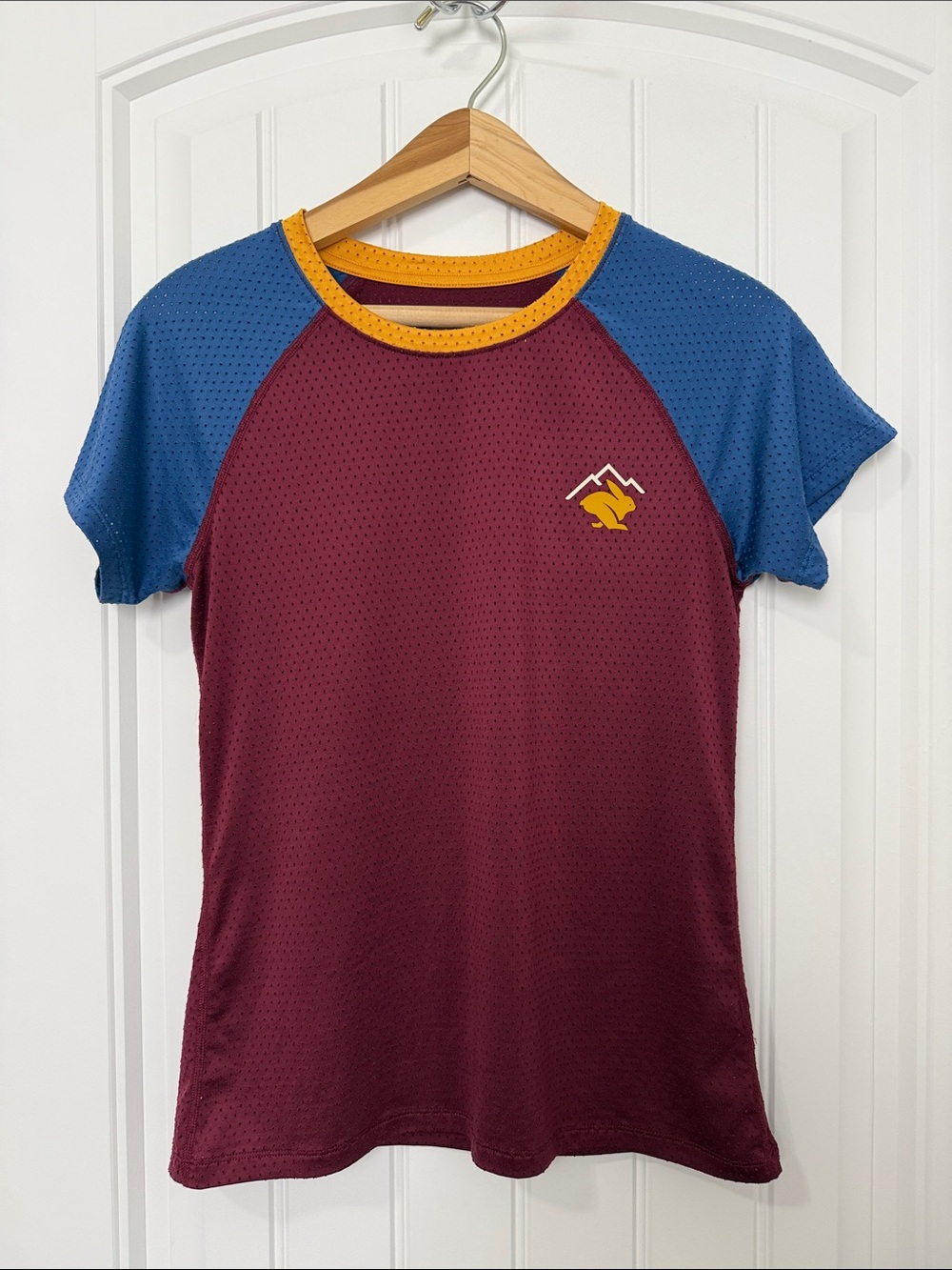 Rabbit Women’s EZ Tee Perf Size Small